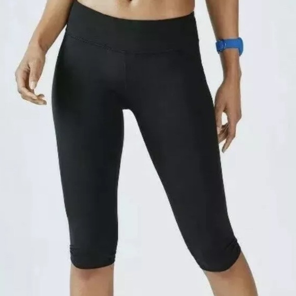 Fabletics Salar Crop Leggings Cropped Athletic Fitness Workout Women XS NWT. - Picture 1 of 9